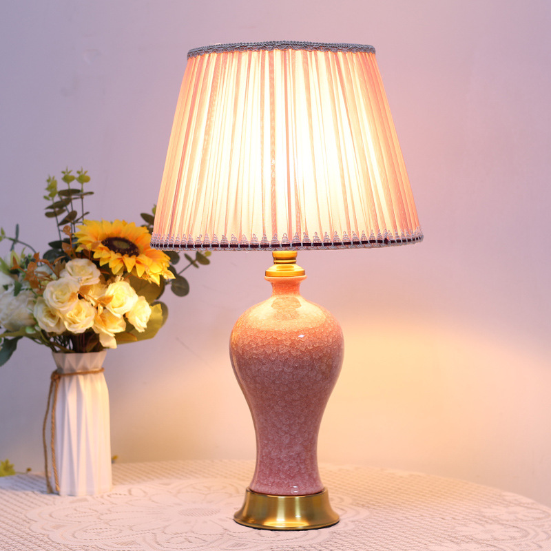 Desk Lamp - Керамическая настольная лампа в виде вазы